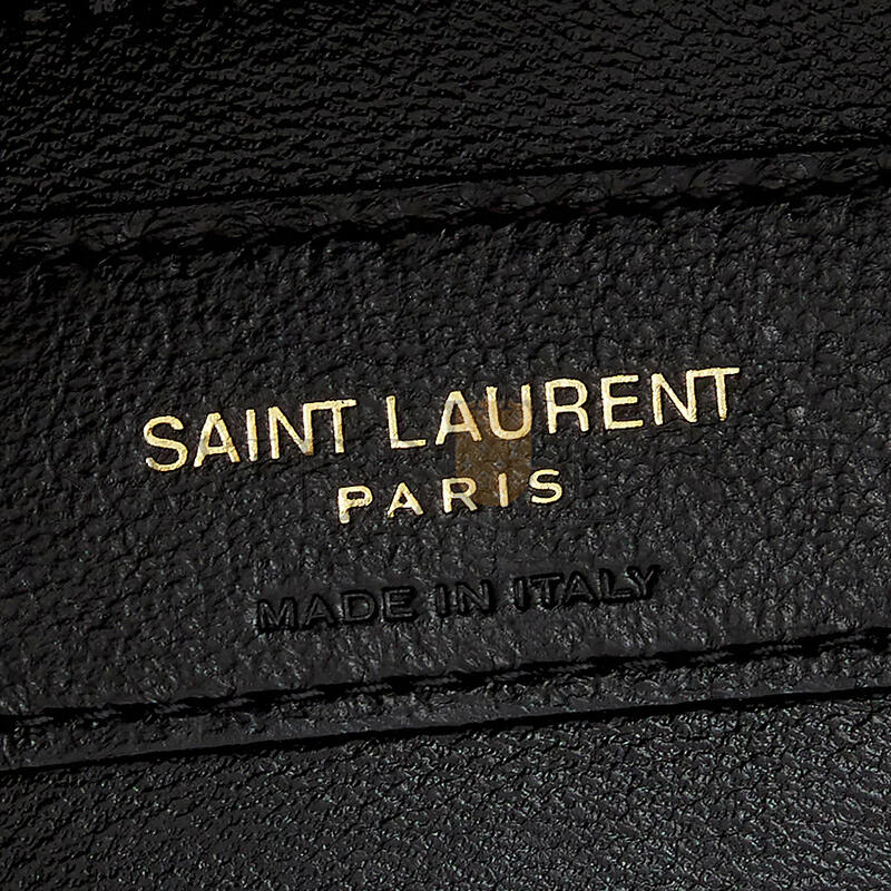 YSL CASSANDRE MATELASSÉ CARRÉ CAMERA BAG IN SUEDE 7648091U8073194 (19.5*14*4cm)